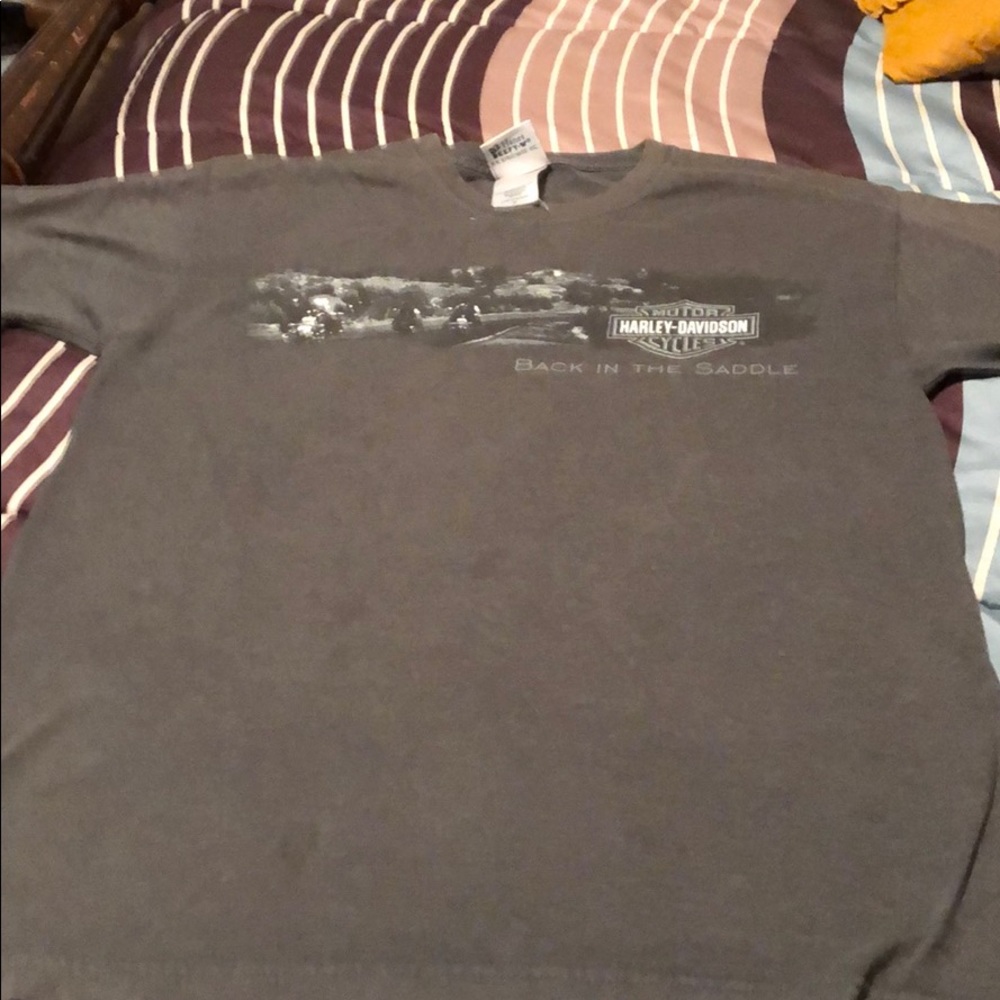Men’s tee shirt